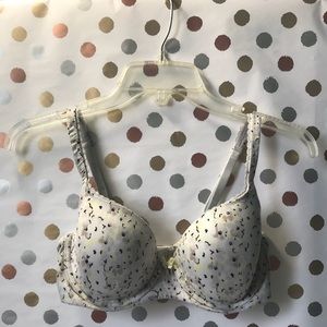 Victoria's Secret Bra Sale: sz 34D
